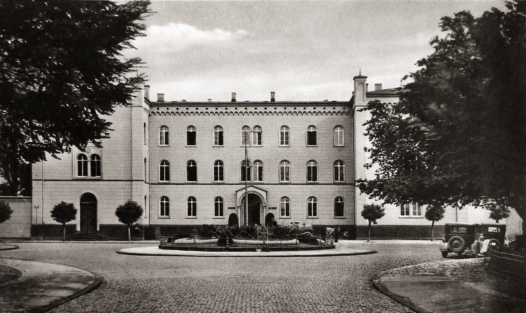 Historisches Bild des Amtsgerichts um 1934